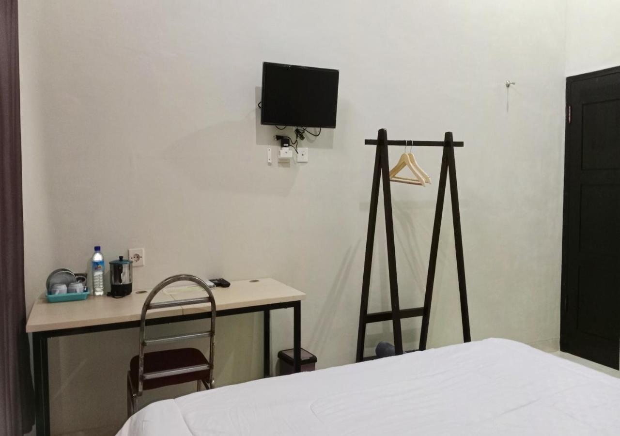 Grand Khalifah Guesthouse Sumbawa Eksteriør bilde