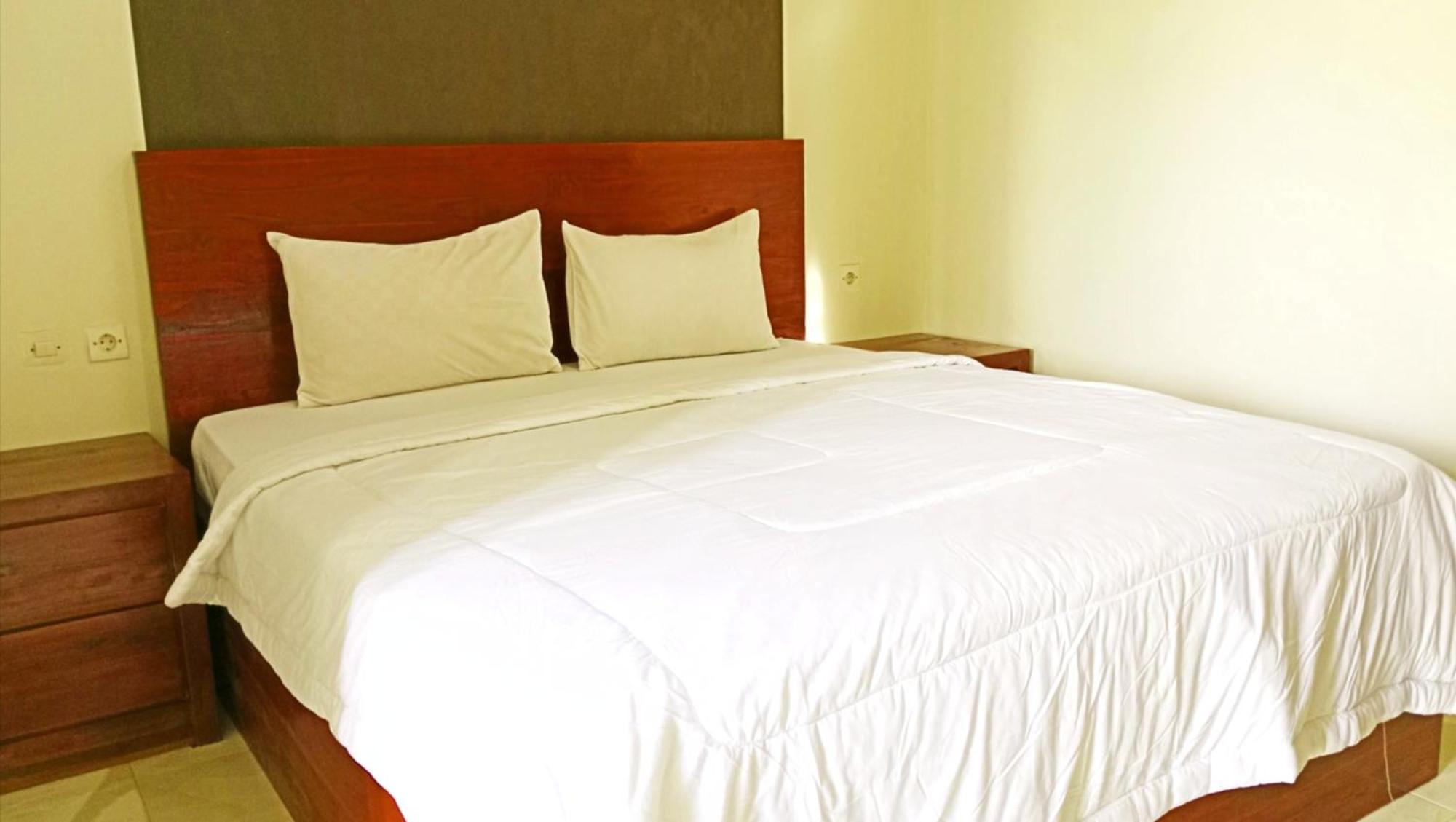Grand Khalifah Guesthouse Sumbawa Eksteriør bilde