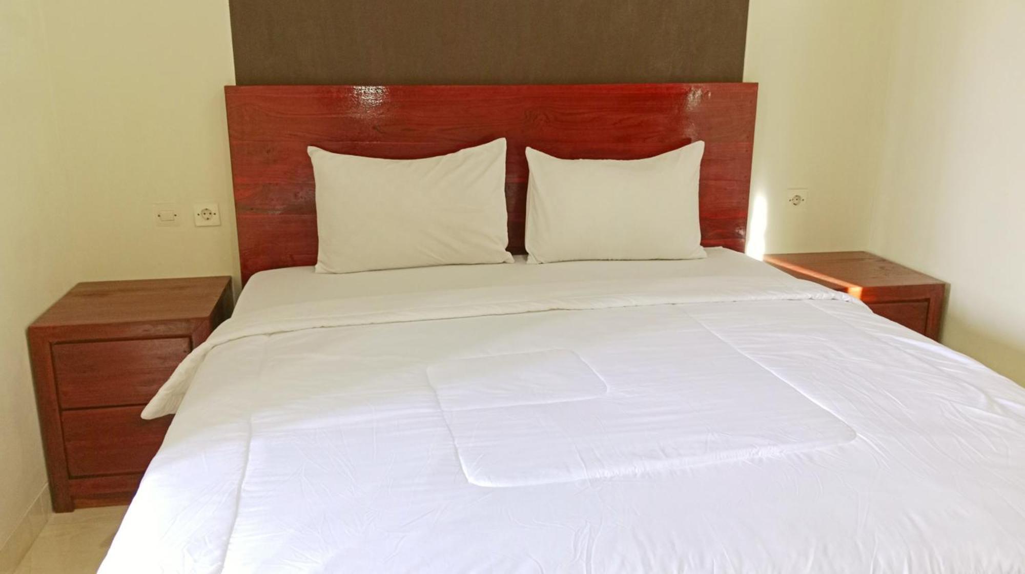 Grand Khalifah Guesthouse Sumbawa Eksteriør bilde