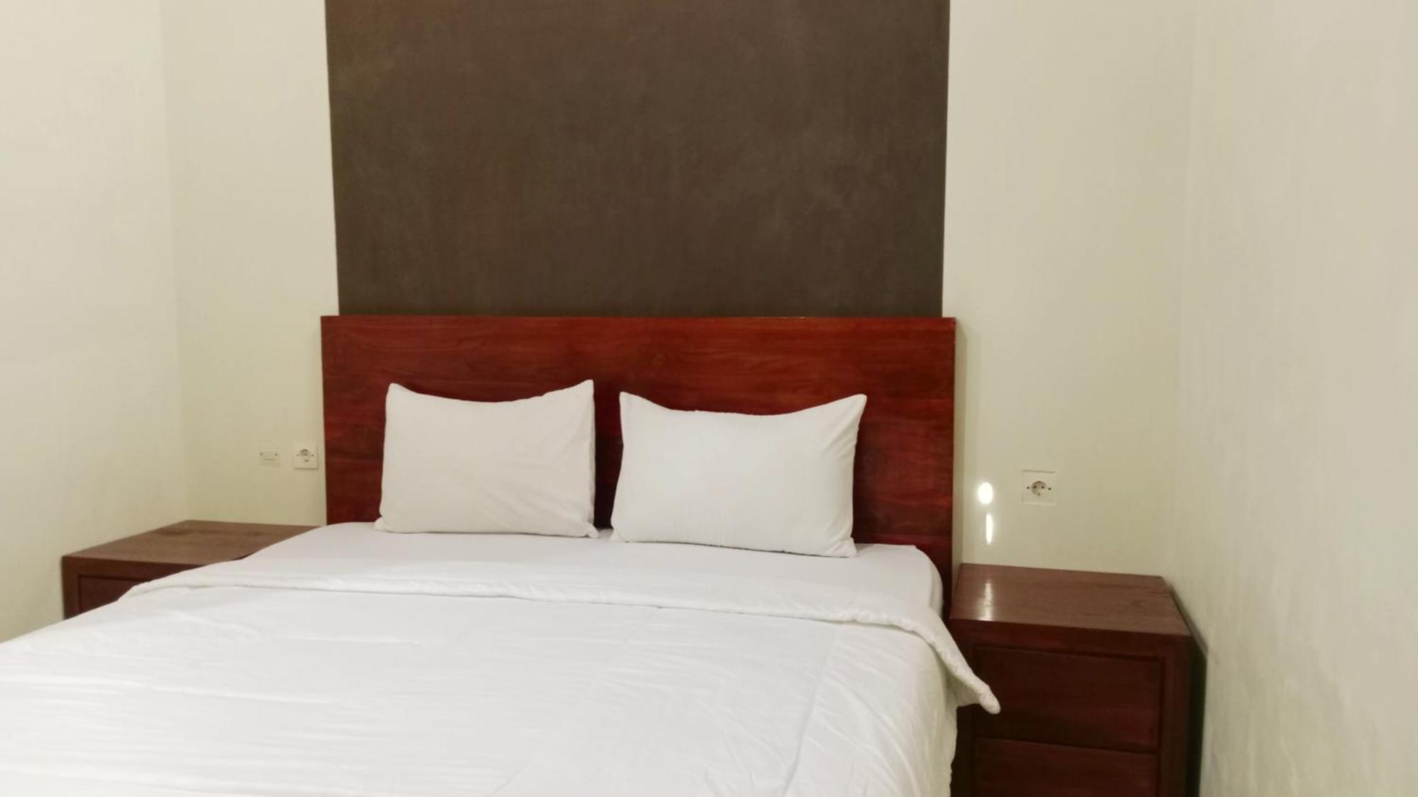 Grand Khalifah Guesthouse Sumbawa Eksteriør bilde